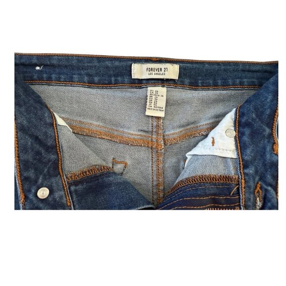 Forever 21 Curvy Fit High Rise Stretchy Rolled Cuff Blue Denim Jean Shorts - Picture 4 of 9